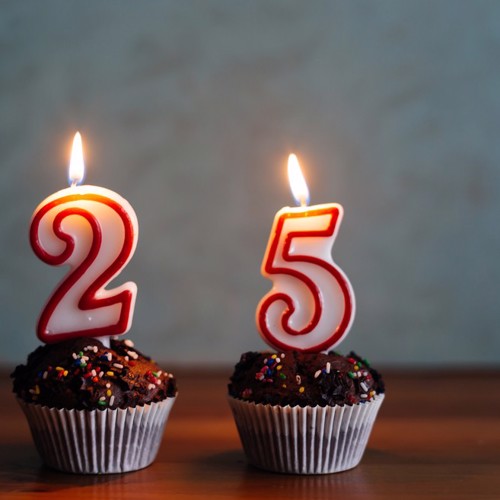 S5 E2: Hot Topics 25th birthday interview with Simon Curtis; semaglutide in heart failure and obesity; nurse-led sleep restriction therapy for insomnia image